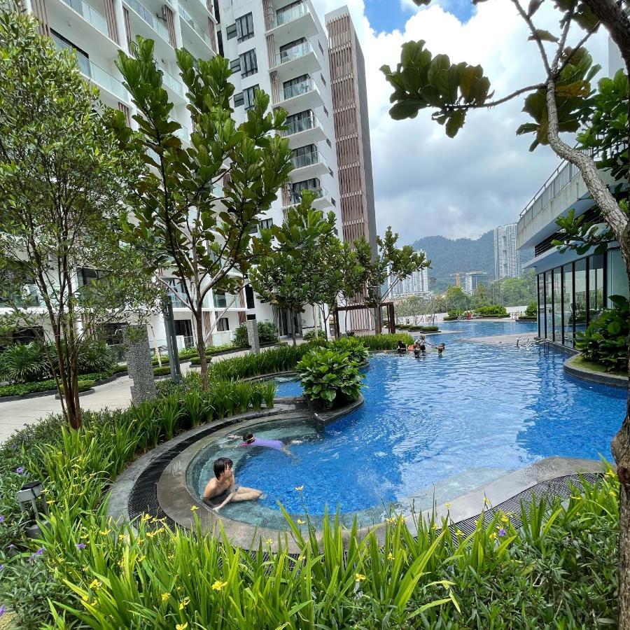 ג'נטינג היילנדס Cuti Genting Midhills Space Theme 9 Pax Wifi Genting Highland Vacation מראה חיצוני תמונה